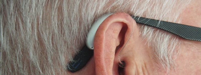 Hearing Aids vs Cochlear Implants